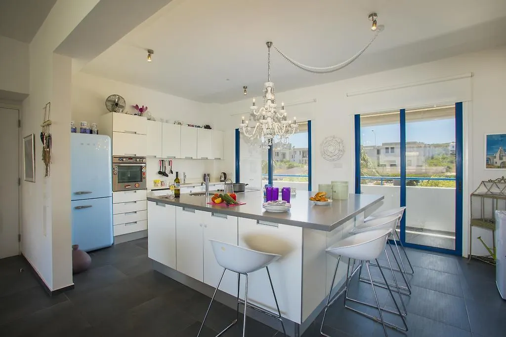 Aster Suite Protaras 0*,